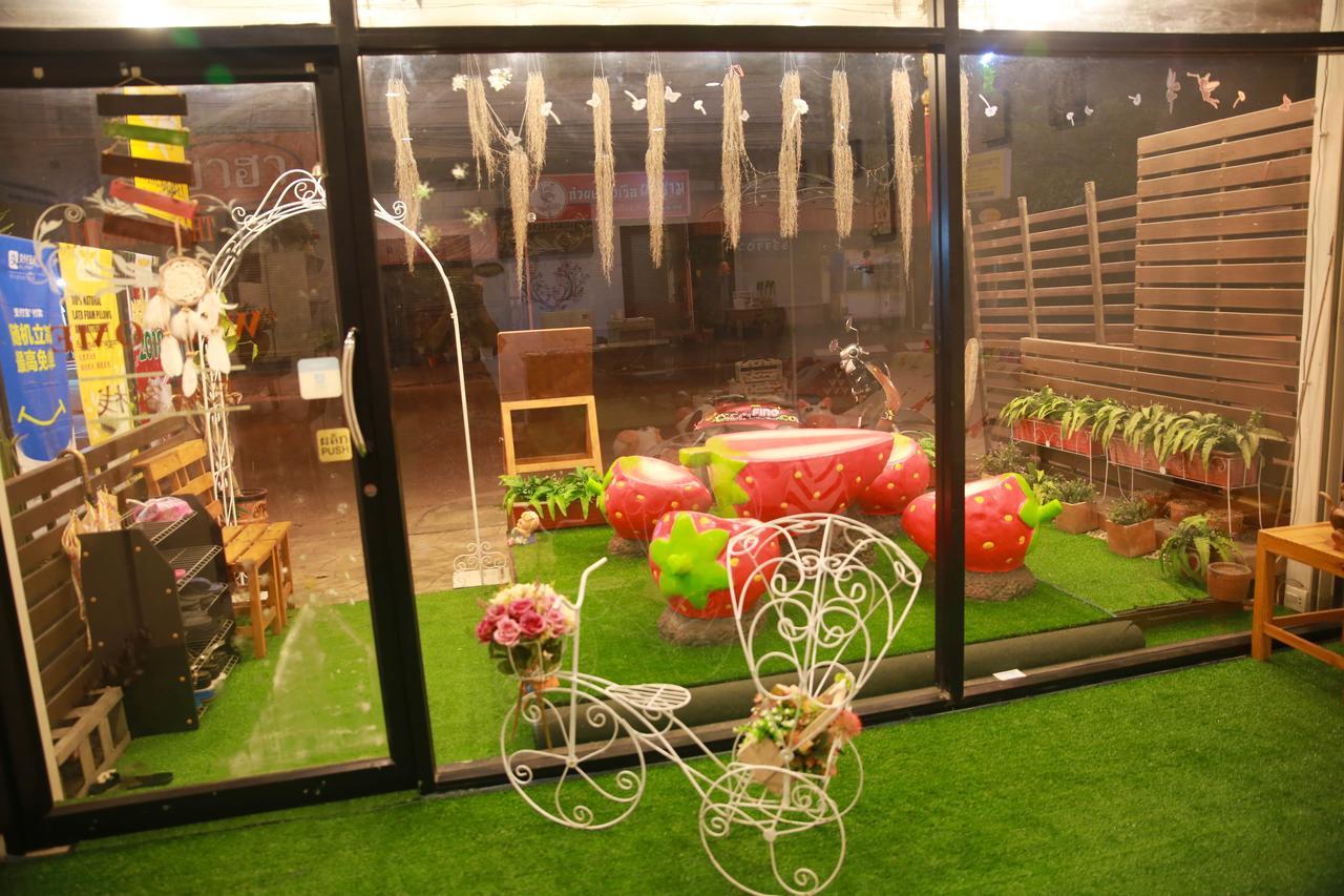 The Sun Hostel Chiang Mai Exterior foto